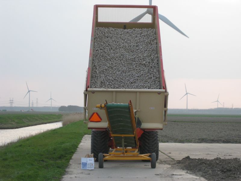 13 april 2009; suikerbieten en uien zaaien, aardappels poten