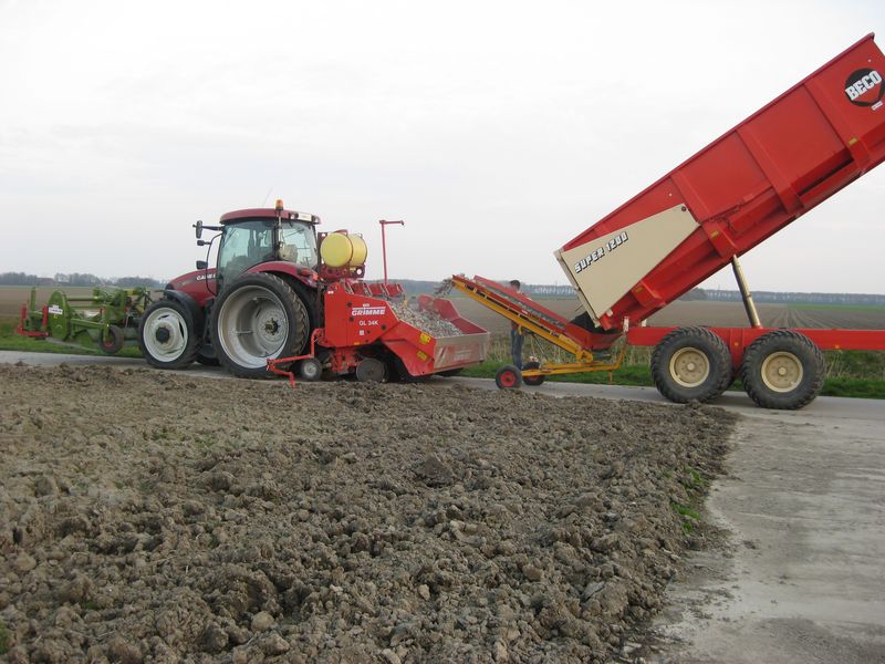 13 april 2009; suikerbieten en uien zaaien, aardappels poten