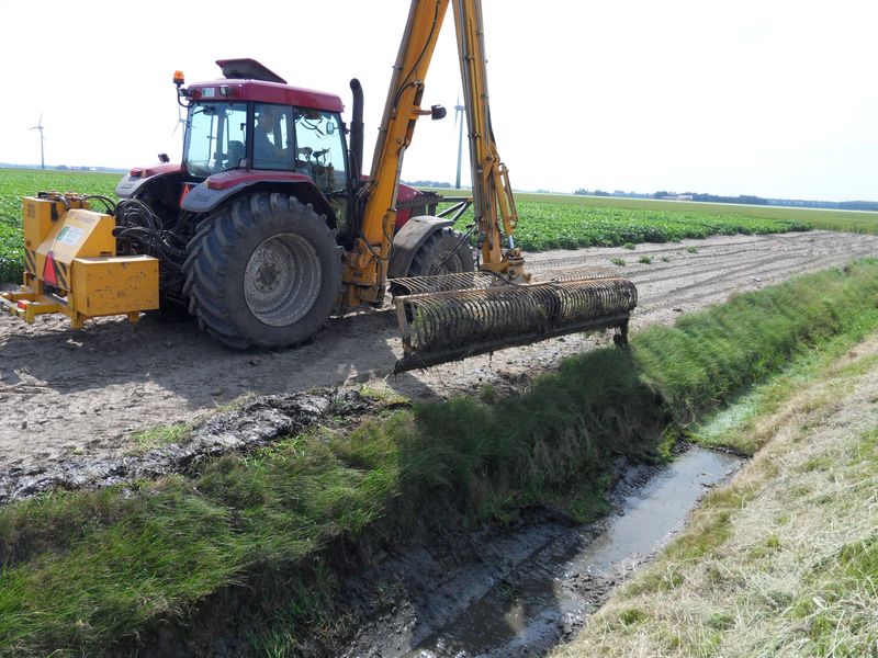 28 juni 2009; peensporen woelen en maaikorven