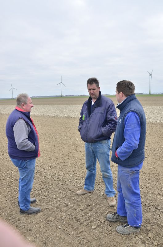 17 maart 2014; zaaibedbereiding uienland