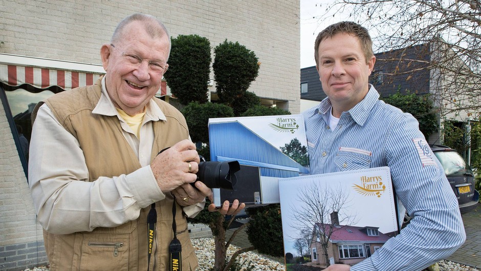Fotograaf Yvo Sajet levert de eerste fotoboeken af bij Harrysfarm.