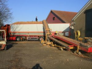 7 januari 2006: Uien afleveren