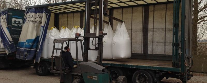18 februari 2014; kunstmest gebracht