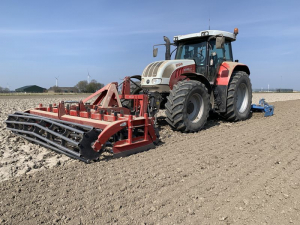 8 april 2020; soja perceel voorbewerken