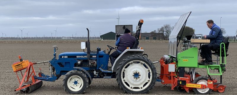 2 april 2021; uien proefveld zaaien