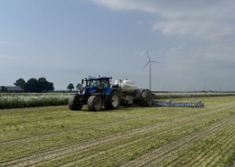 2 juli 2025; spaakwiel bemesten met Vollekracht Zeewolde