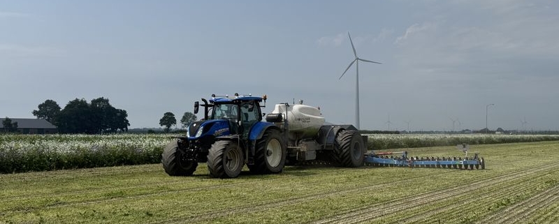 2 juli 2025; spaakwiel bemesten met Vollekracht Zeewolde